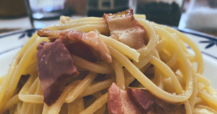 RECETAS PARA FRENAR LA CURVA: Los espaguetis carbonara.